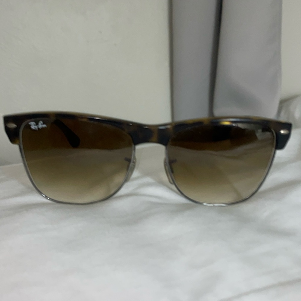 Ray Bans RB 4175 57-16-145 USED